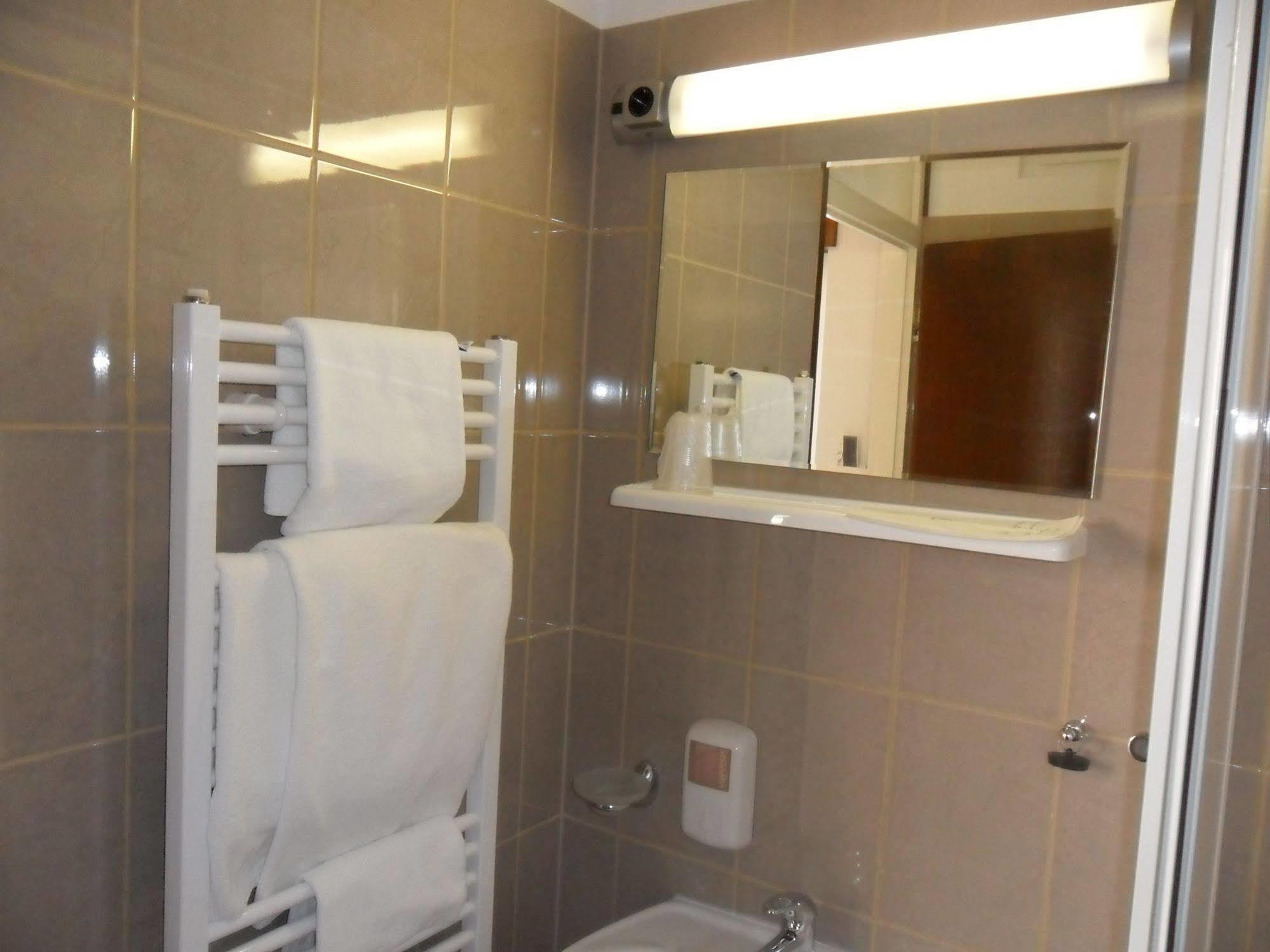 Hotel Hotel Ballet School