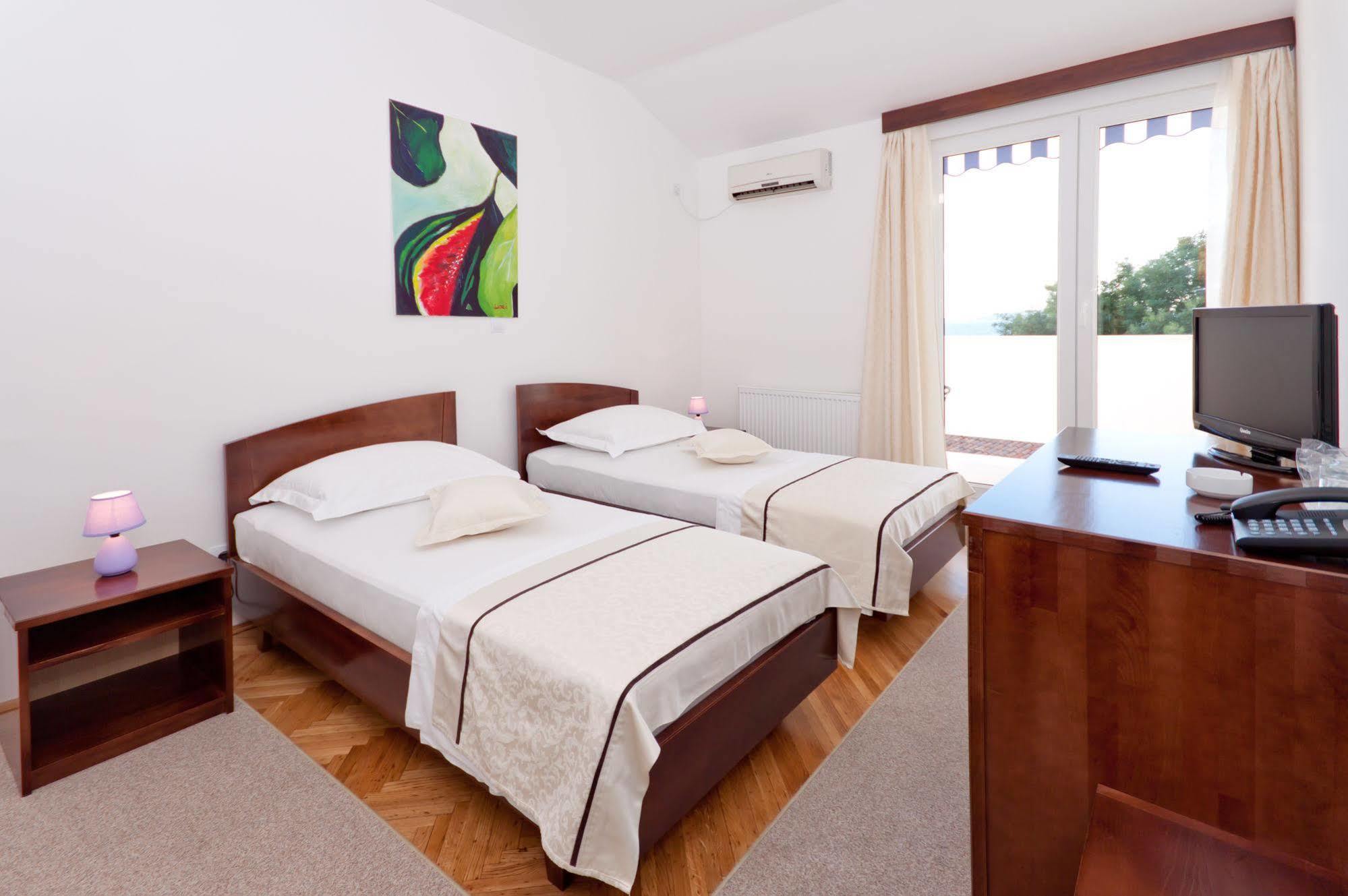 Hotel Hotel Ballet School